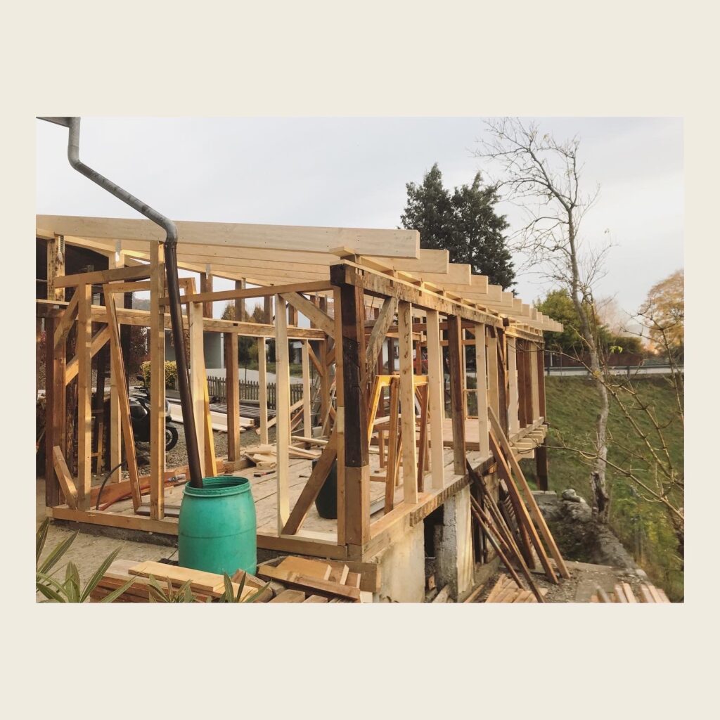 Construction d'un abri d'extérieur