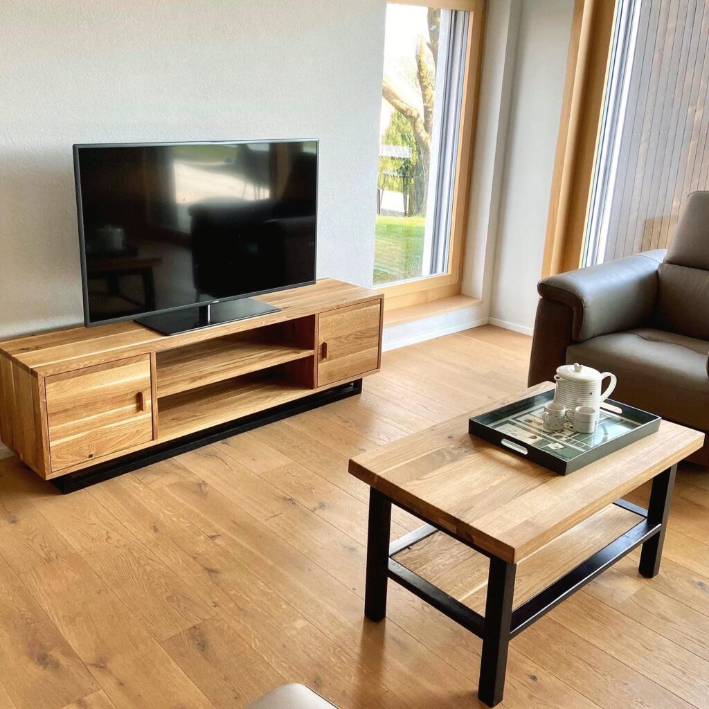 Ensemble meuble TV et table basse en chêne massif sur mesure